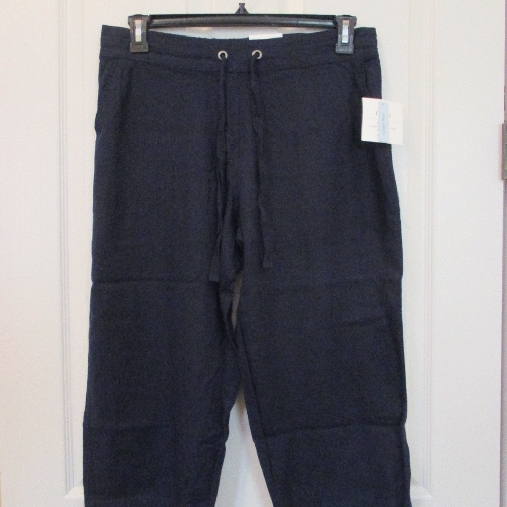 Croft & Barrow Navy Capris